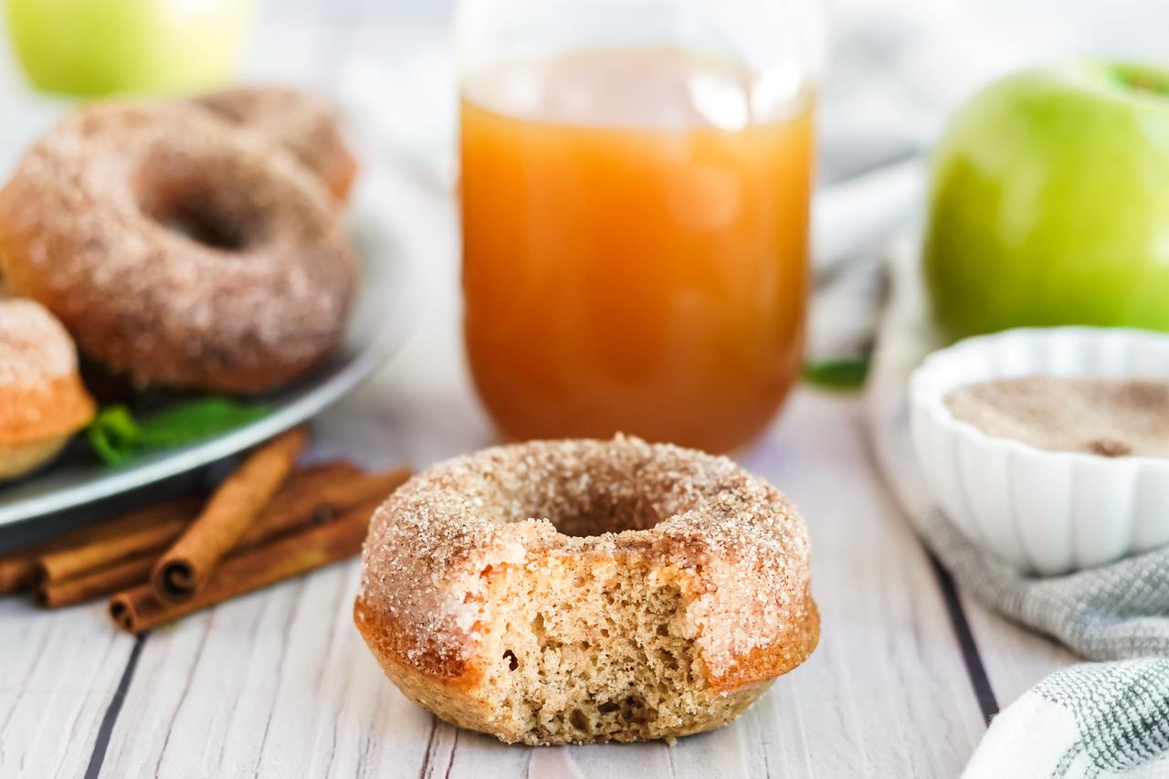 apple-cider-doughnuts-set-6-27.jpg